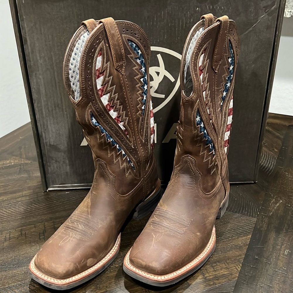 Ariat Men’s Sport Western Square Toe Boots